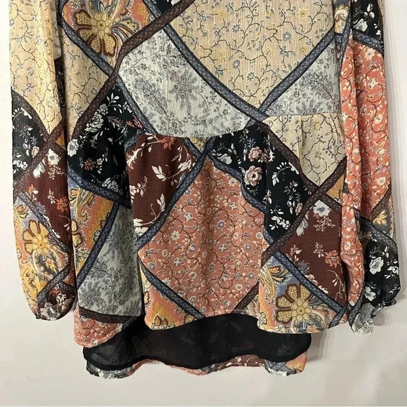 American Eagle Floral Long Sleeve Square Neck Tie Back Cutouts Size M NWOT - Picture 4 of 10